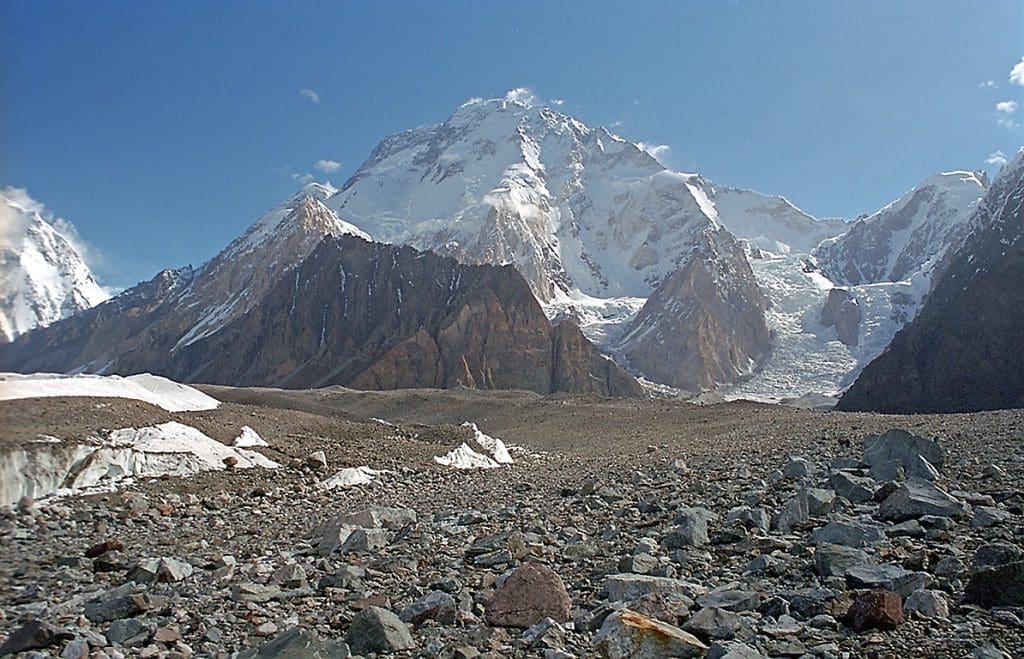 The steep face of Broad Peak