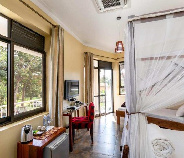 2 Friends Beach Hotel10